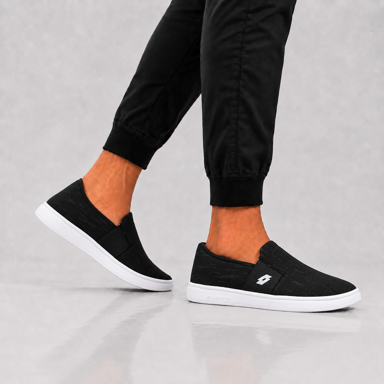 BLACK CANVAS SHOE FOR MEN 8020636