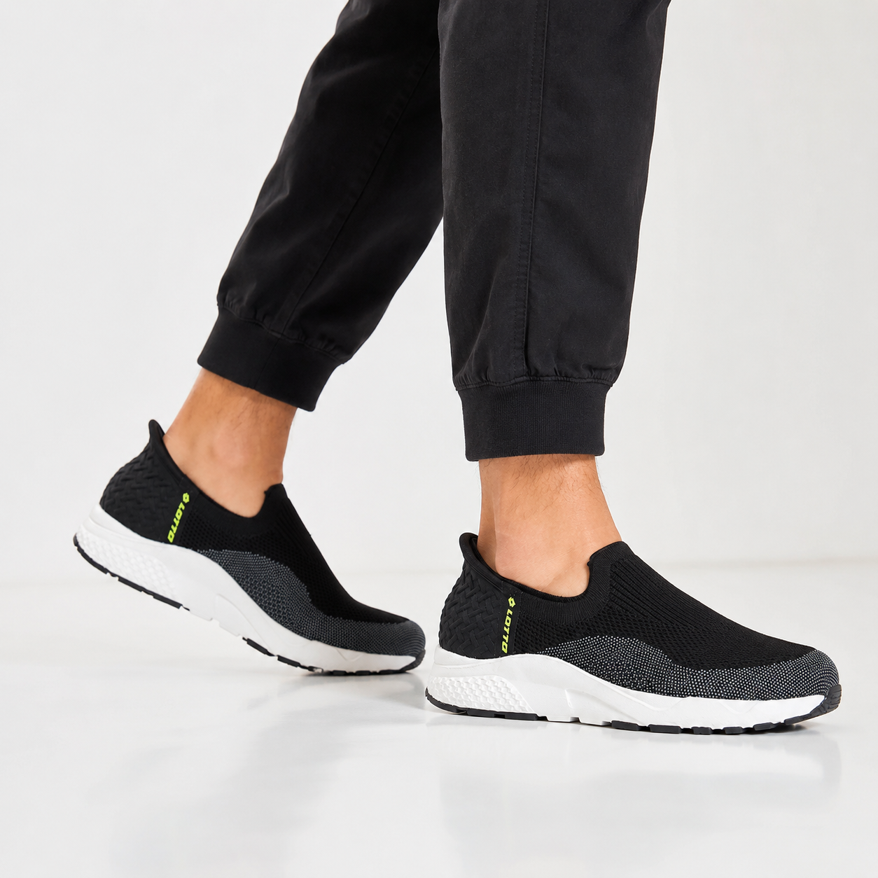 BLACK SPORTS RUNNING SHOE FOR MEN 8022663